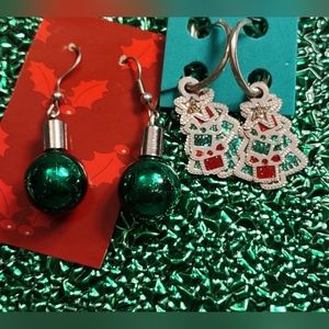 2 Pr: Christmas Tree Earrings & Baubles + Free Ring